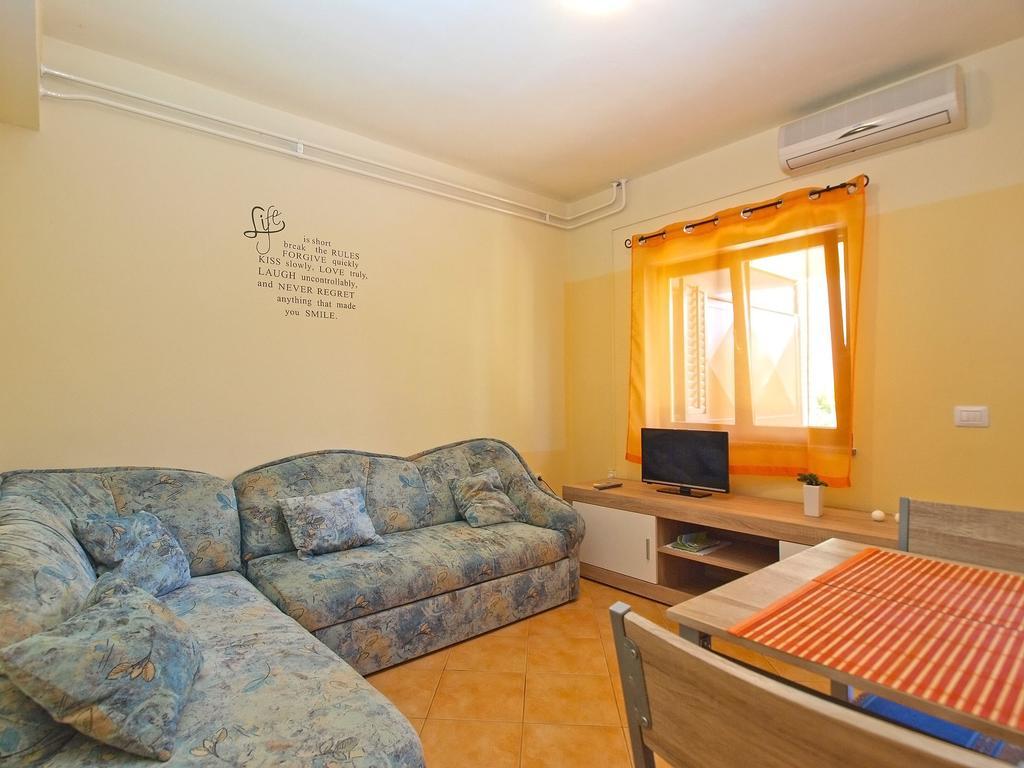 Apartments Stanko 1468 Fažana Exterior foto